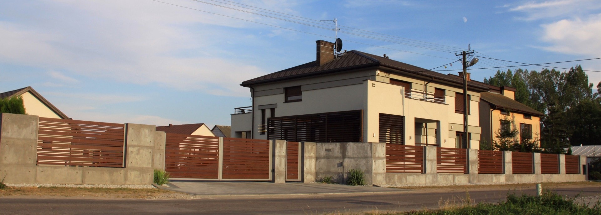 nowoczesne_ogrodzenia_bielsko_biala_concrete_jungle_xcel_1920x0_1