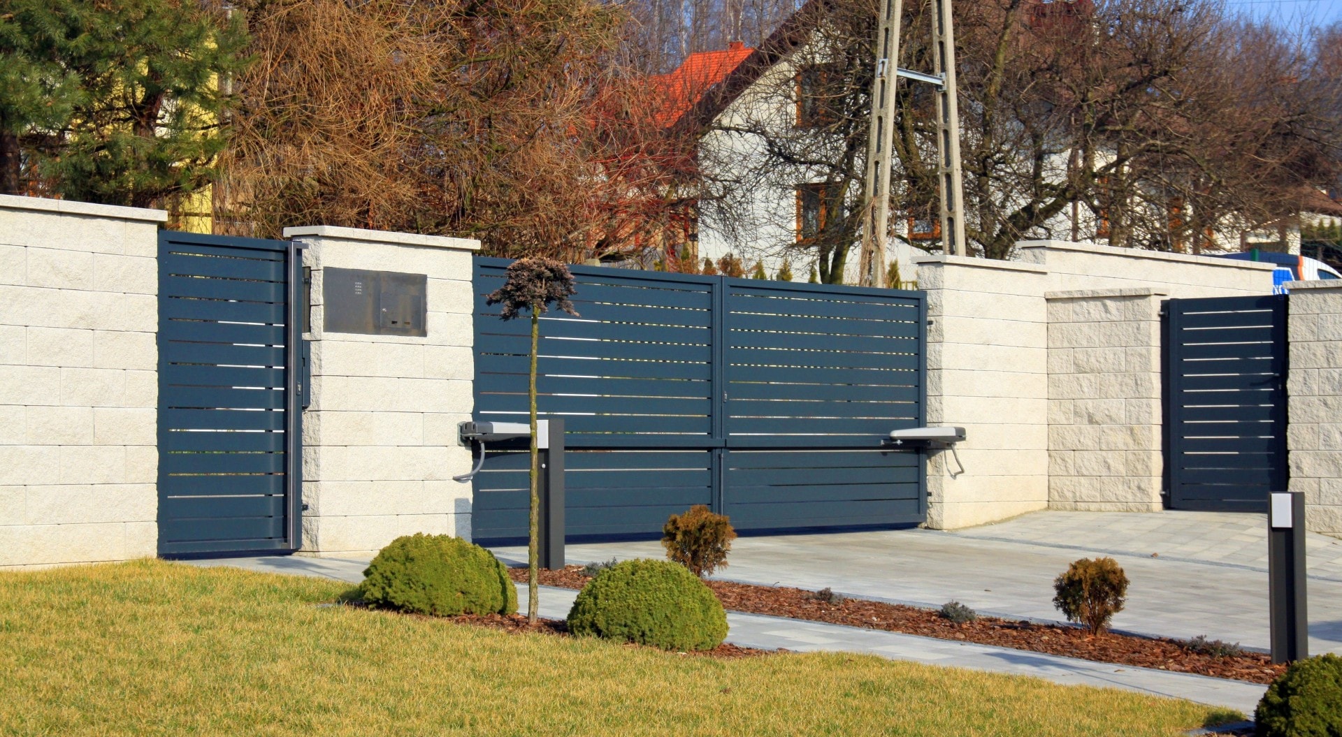 ogrodzenie_bielsko_biala_black_obsydian_xcel_1920x0_1