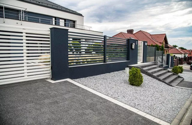 xwroclaw_-_nowoczesne_ogrodzenie_o_unikalnych_wlasciwosciach_6_640x415_1.jpg.pagespeed.ic.9DdPbJDmnG